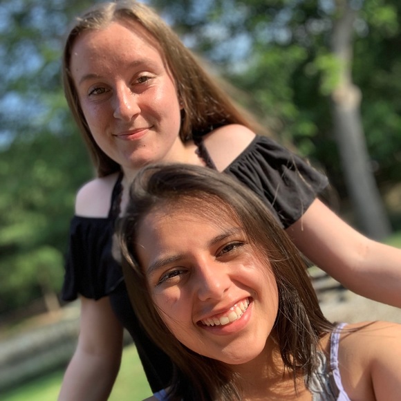 Meet your Posher, Julie - Picture 2 of 2